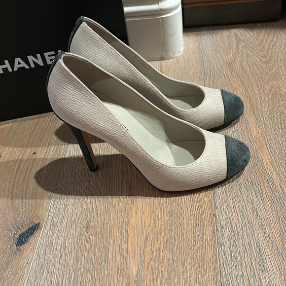 Chanel Cap Toe Pumps - Picture 2 of 7
